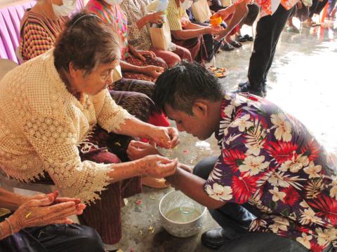 โครงการอบรมผู้สูงอายุและร่วมสืบสานวัฒนธรรมประเพณี ประจำปี 2566