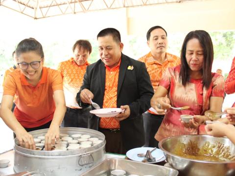 โครงการอบรมส่งเสริมอาชีพระยะสั้น หลักสูตรการทำปลาส้มไร้กาง และเค้กกล้วยหอม