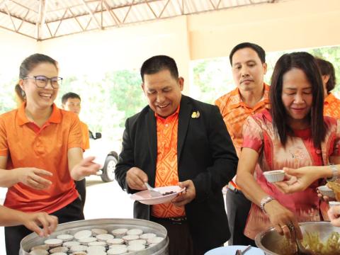 โครงการอบรมส่งเสริมอาชีพระยะสั้น หลักสูตรการทำปลาส้มไร้กาง และเค้กกล้วยหอม