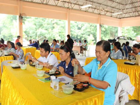 โครงการอบรมส่งเสริมอาชีพระยะสั้น หลักสูตรการทำปลาส้มไร้กาง และเค้กกล้วยหอม