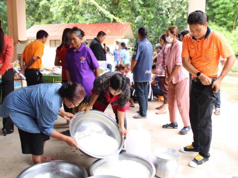 โครงการอบรมส่งเสริมอาชีพระยะสั้น หลักสูตรการทำปลาส้มไร้กาง และเค้กกล้วยหอม